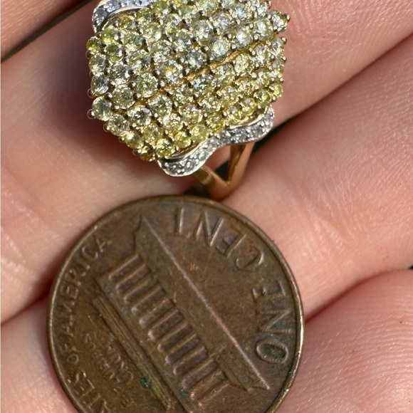 1.00ctw solid 10k gold genuine yellow diamond ring high end - Picture 7 of 16